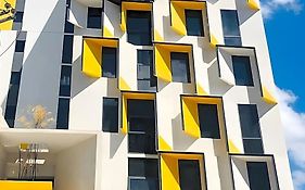 Yello Hotel Cebu Powered By Cocotel